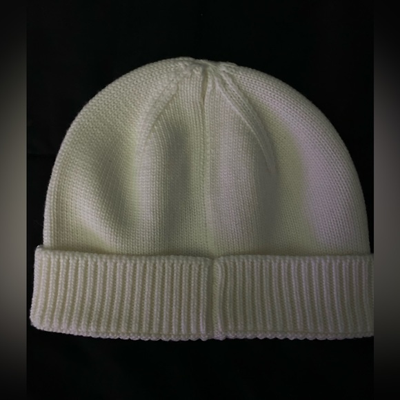 ✨Givenchy - Authentic WOMENS - 4G EMBROIDERED BEANIE IN COLOR: WHITE/IVORY✨ (OS) - Picture 11 of 15